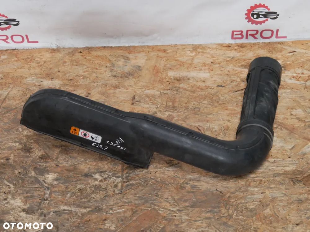 PRZEWÓD DOLOT POWIETRZA HYUNDAI I40 1.7 CRDI 11-  28210-3Z301 - 1