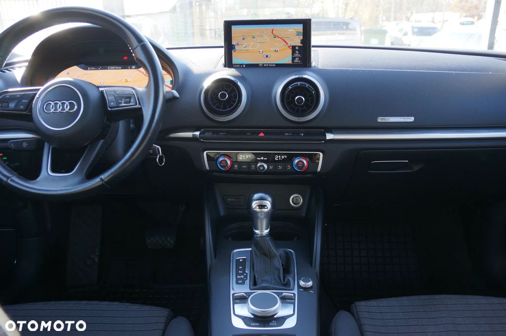 Audi A3 Sportback 2.0 TDI (clean diesel) quattro S tronic Attraction - 12