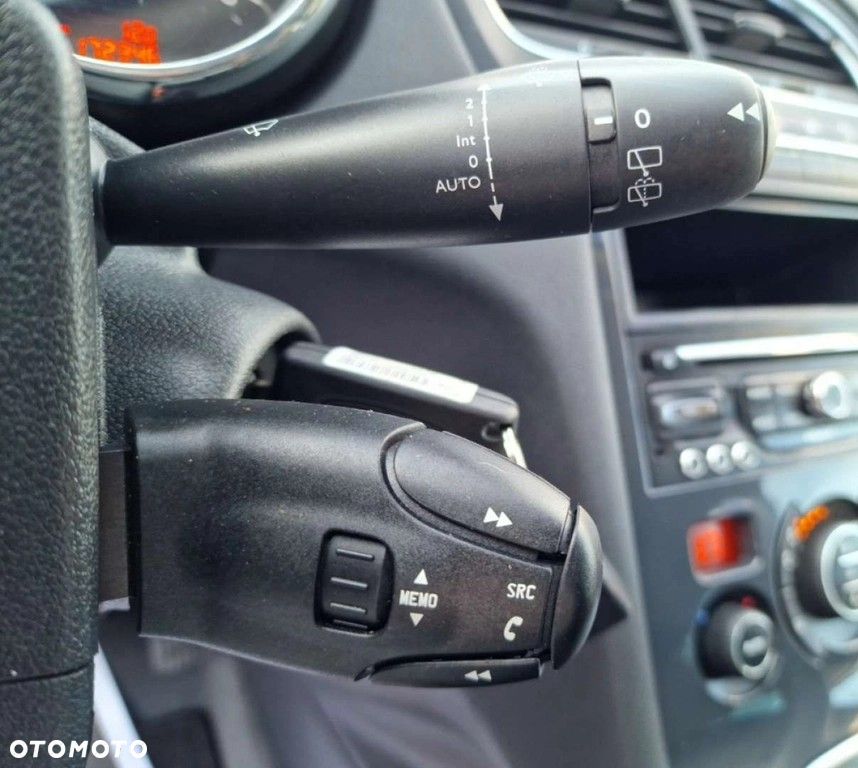 Peugeot 5008 1.6 THP Allure 7os - 17