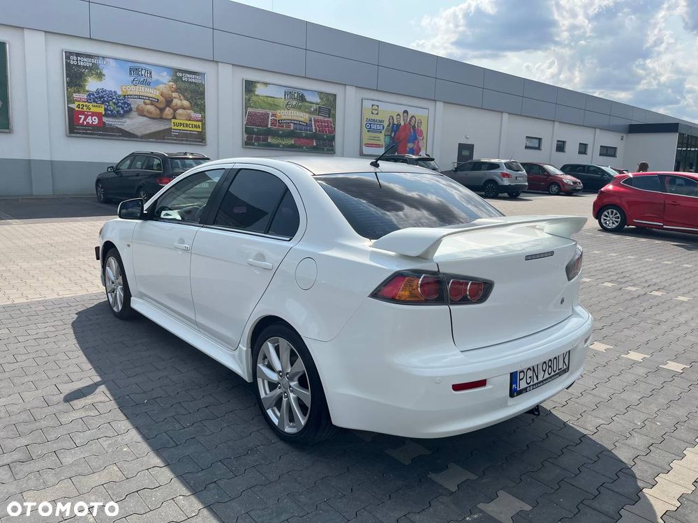 Mitsubishi Lancer - 5