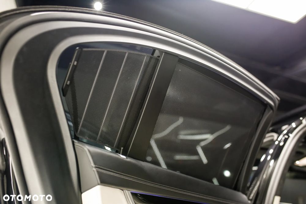 BMW Seria 7 750d xDrive sport - 25