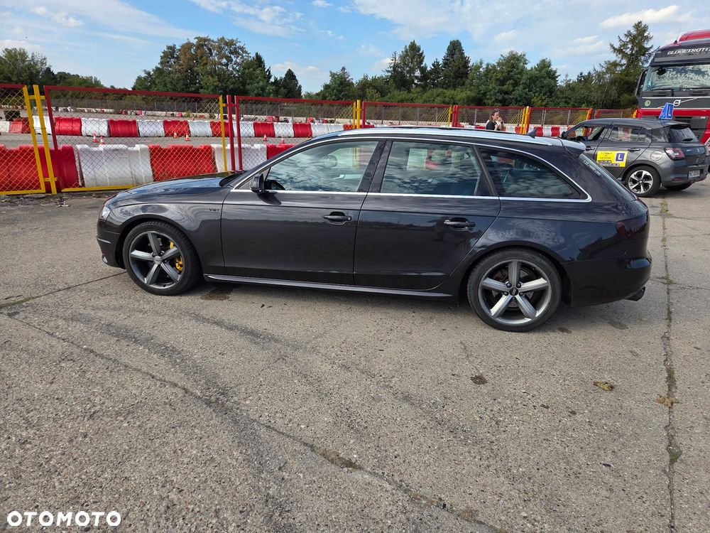 Audi A4 Avant 3.0 TDI DPF quattro tiptronic S line Sportpaket (plus) - 2