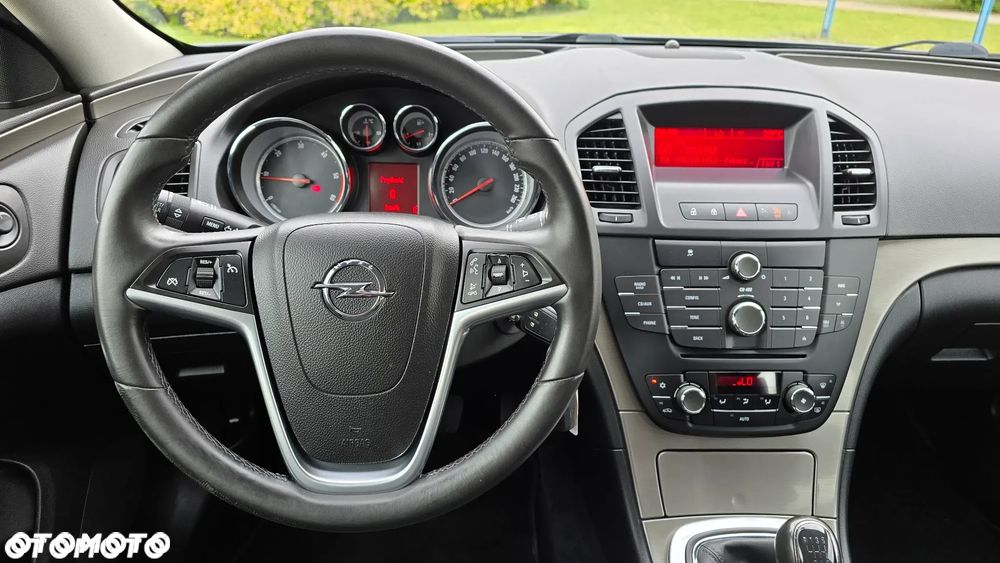 Opel Insignia - 14
