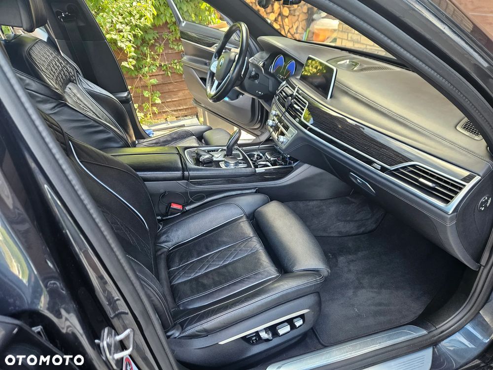 BMW Seria 7 730d xDrive - 22
