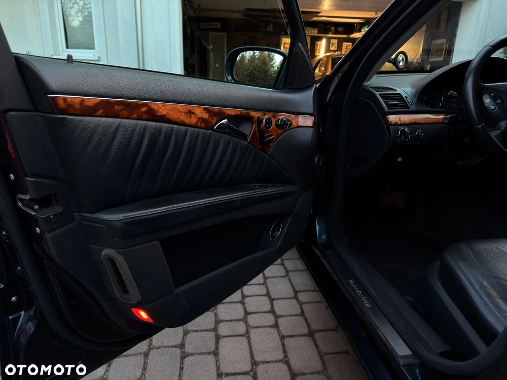 Mercedes-Benz Klasa E 320 CDI Elegance - 19