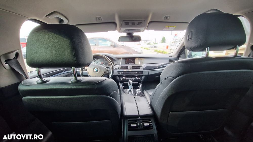 BMW Seria 5 525d xDrive - 18