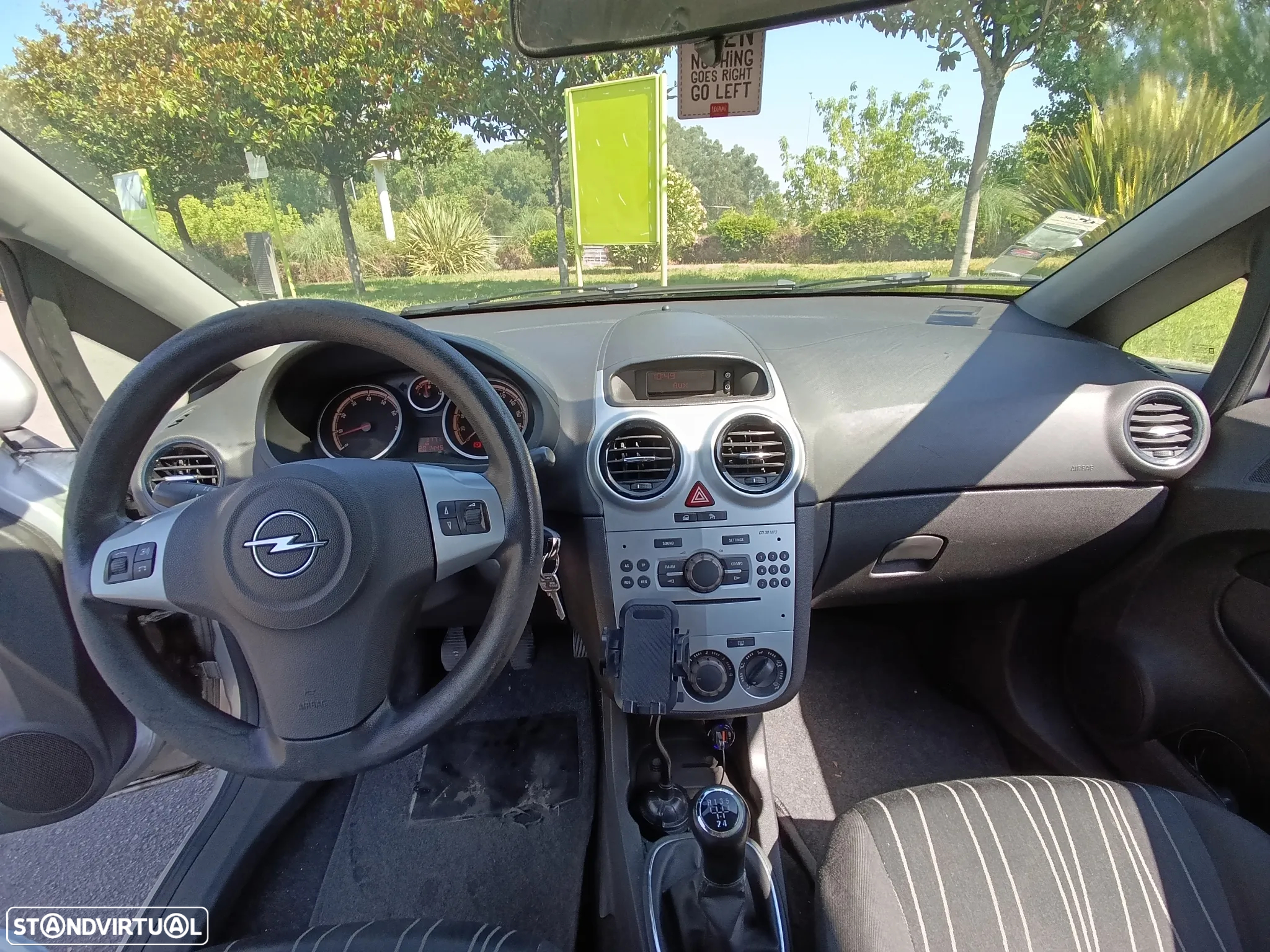 Opel Corsa 1.2 Enjoy - 15
