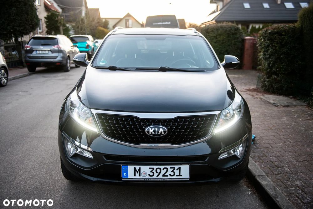 Kia Sportage 1.6 GDI 2WD Dream-Team Edition - 2