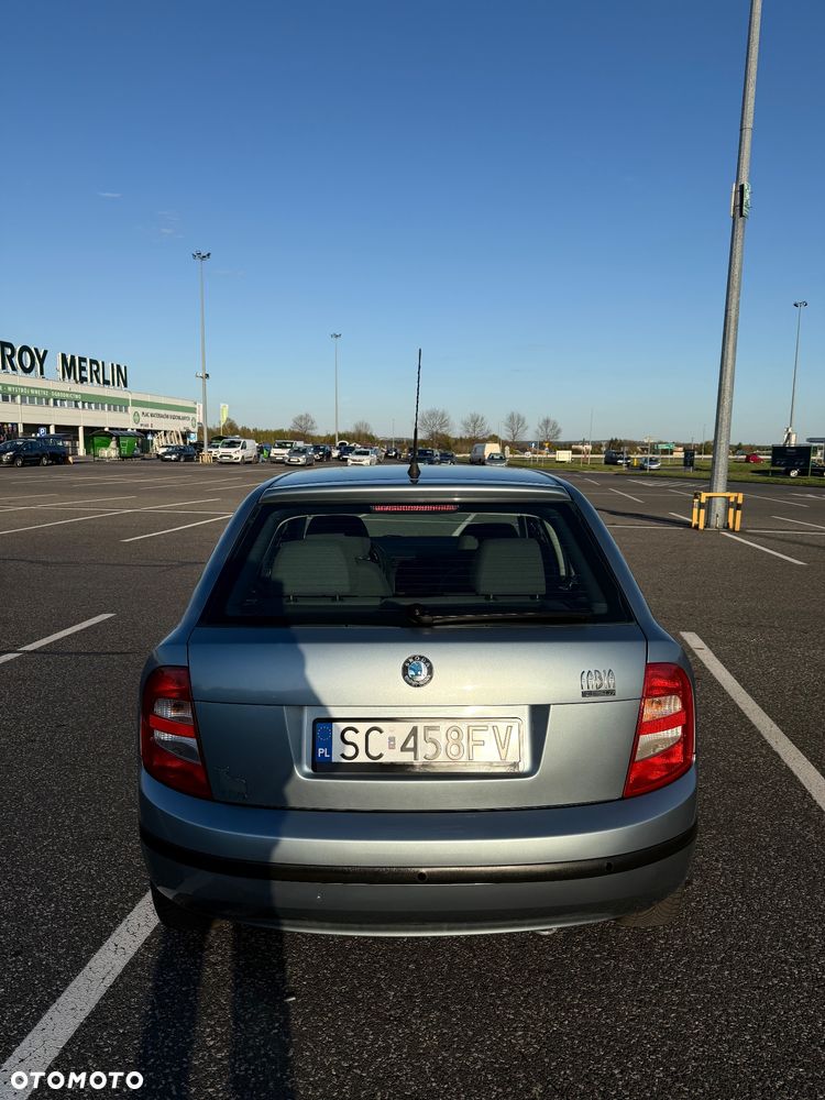 Skoda Fabia 1.4 16V Comfort - 23