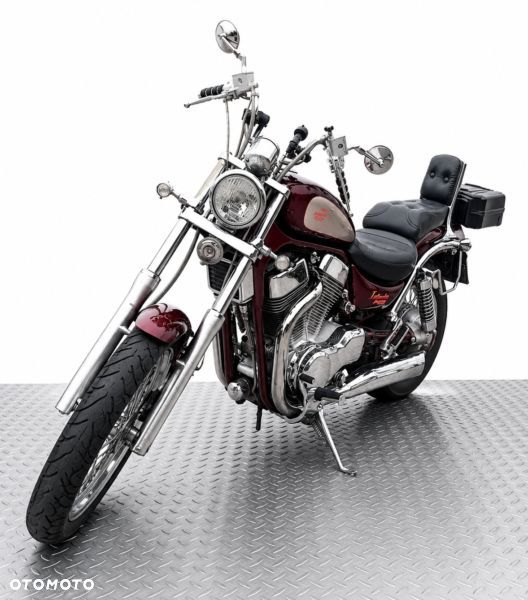 Suzuki Intruder - 2