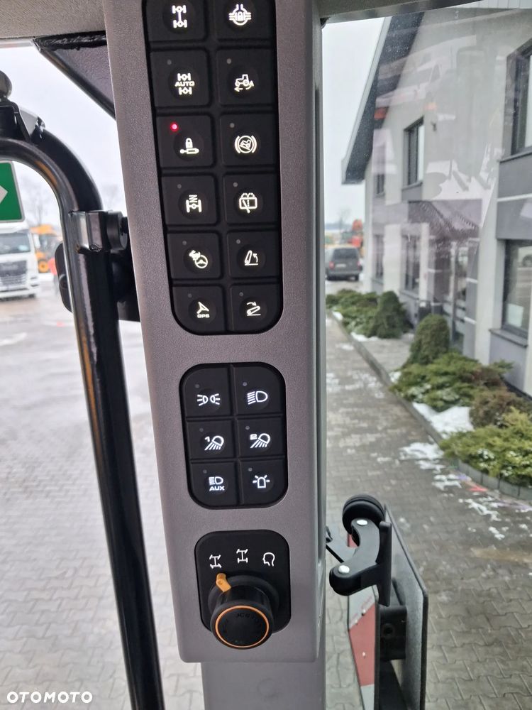 JCB FASTRAC 4220 ICON - 19