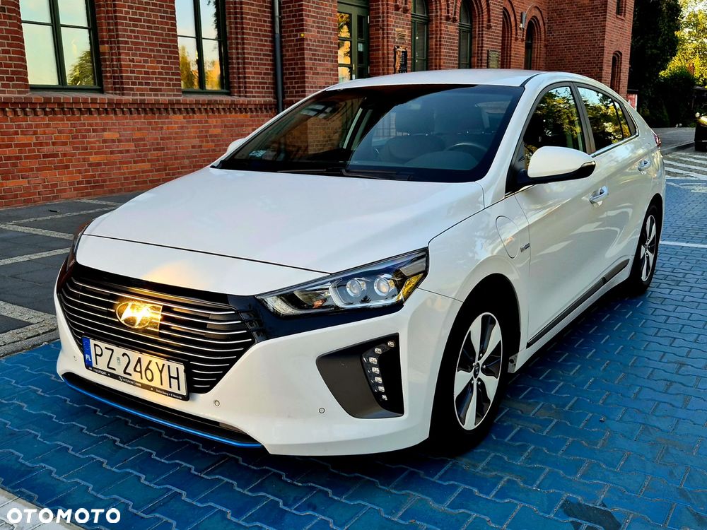 Hyundai IONIQ 1.6 GDI Premium - 1