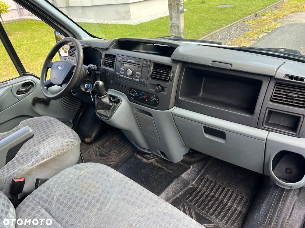 Ford Transit - 16