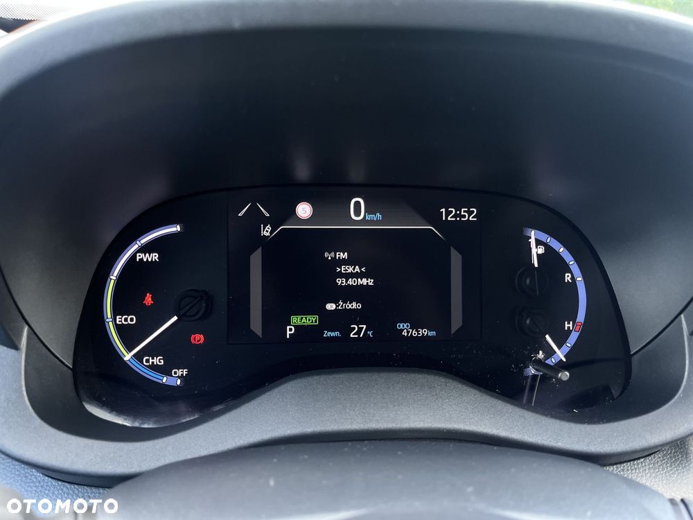 Toyota Yaris Cross Hybrid 1.5 Comfort 4x4 - 8