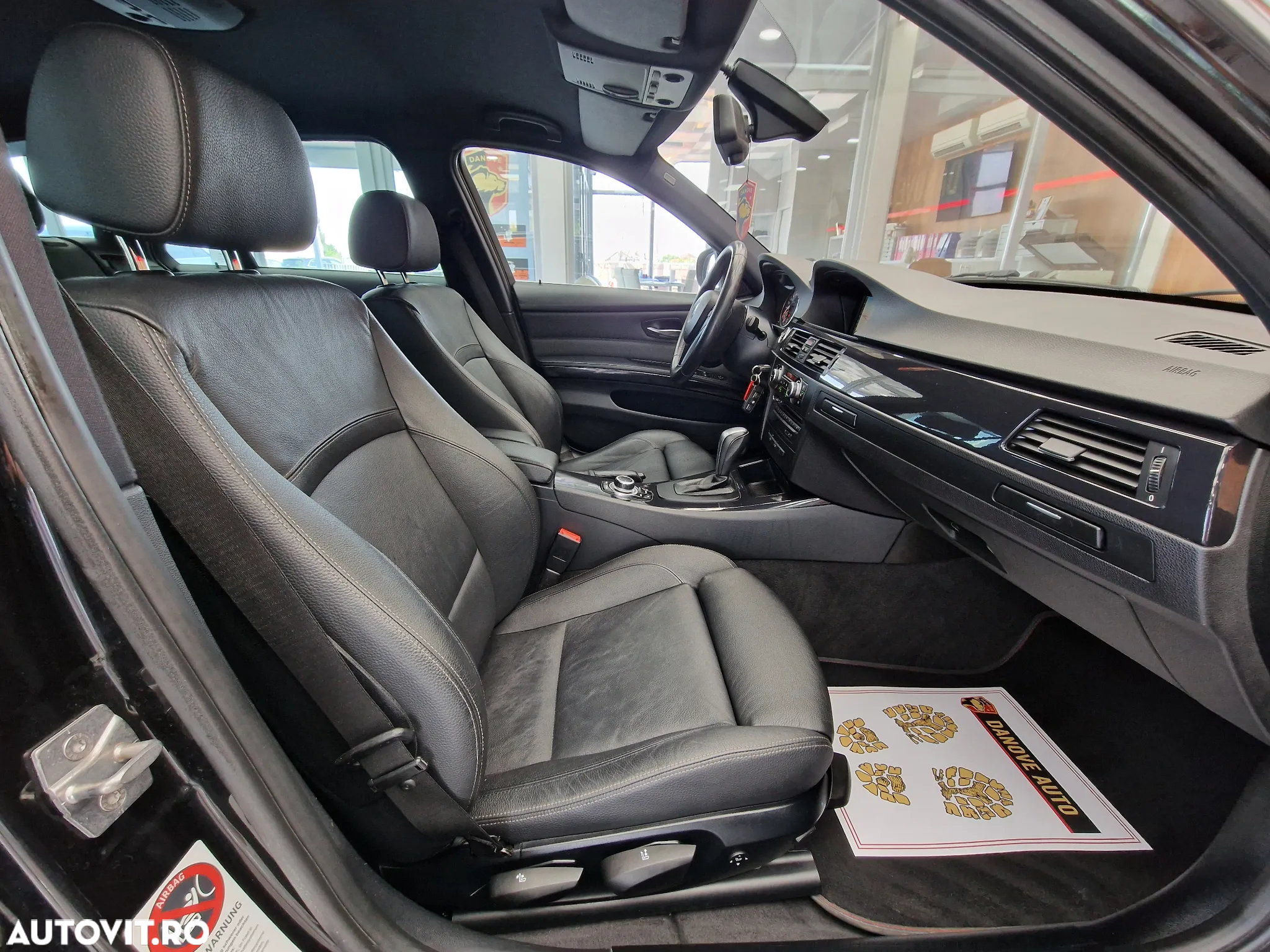 BMW Seria 3 320d DPF Touring Aut. - 15