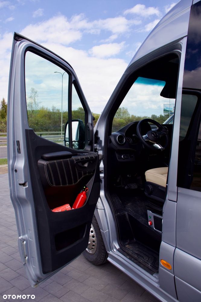 Mercedes-Benz Sprinter 519 - 28