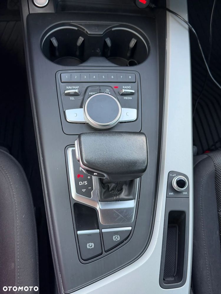 Audi A4 Limousine 35 TFSI S tronic - 10