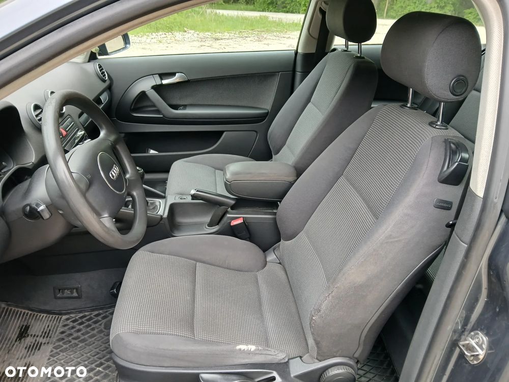 Audi A3 3-drzwiowe 2.0 TDI Attraction - 9