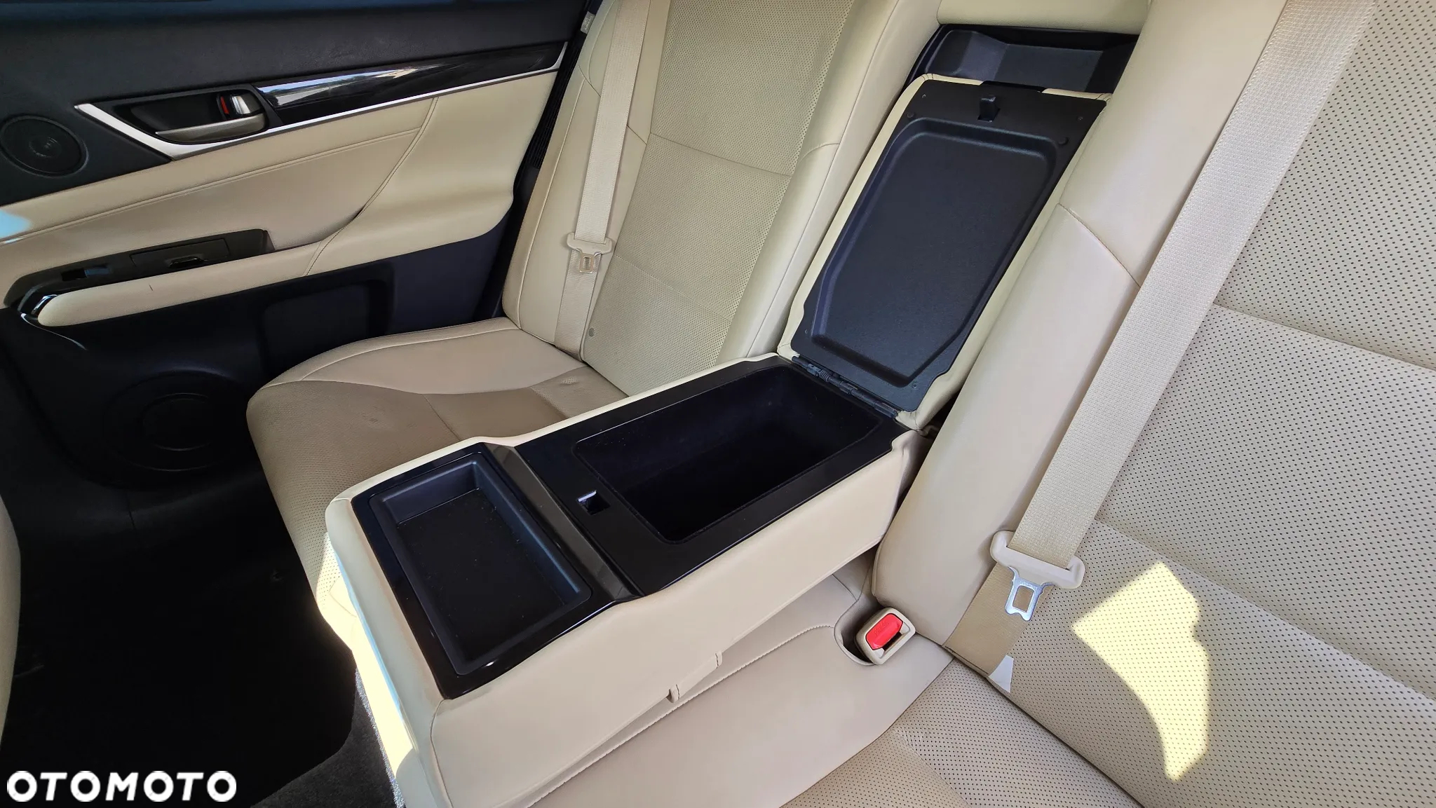 Lexus GS 300h Elite Business - 30