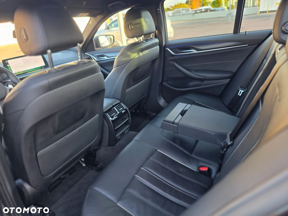 BMW Seria 5 520d xDrive M Sport sport - 4