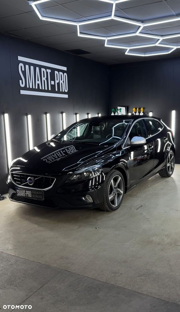 Volvo V40 T3 Drive-E R-Design Kinetic - 1