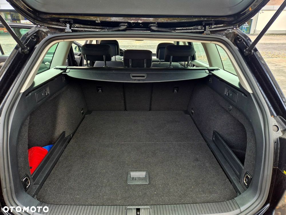 Volkswagen Passat 2.0 TSI Business DSG - 20