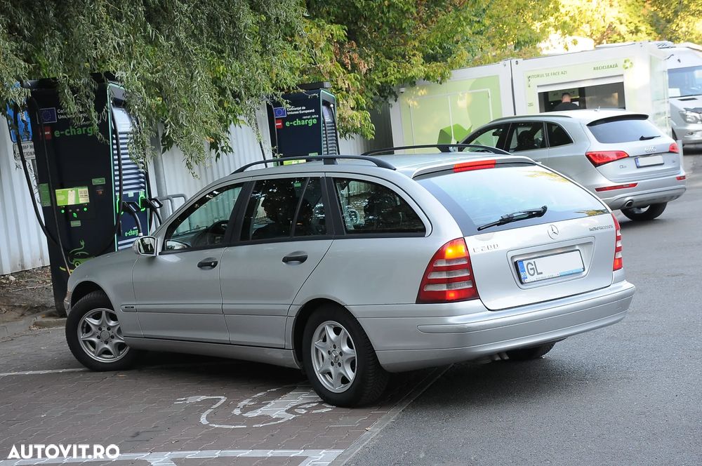 Mercedes-Benz C - 3