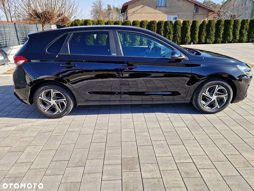 Hyundai i30 1.5 Intro - 9