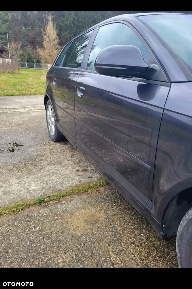 Audi A3 Sportback - 4