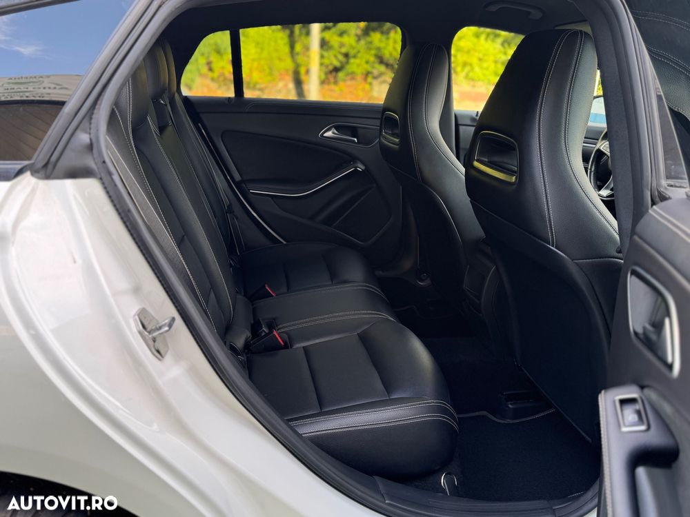 Mercedes-Benz CLA 200 Shooting Brake - 10