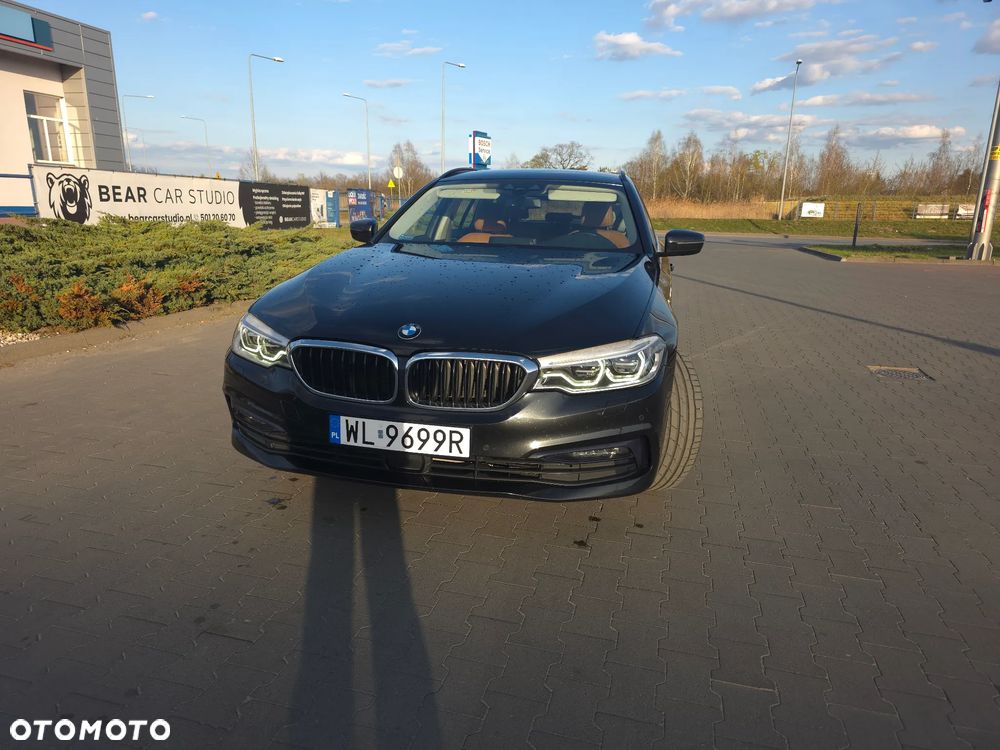 BMW Seria 5 520d xDrive Sport Line sport - 4