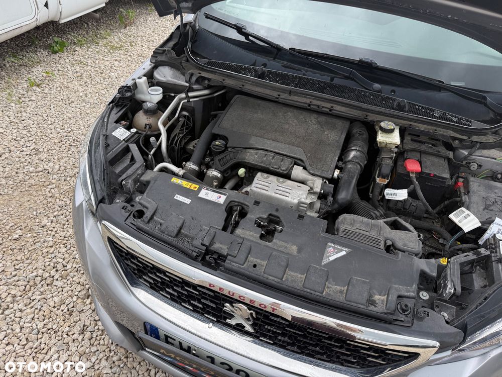 Peugeot 308 - 25
