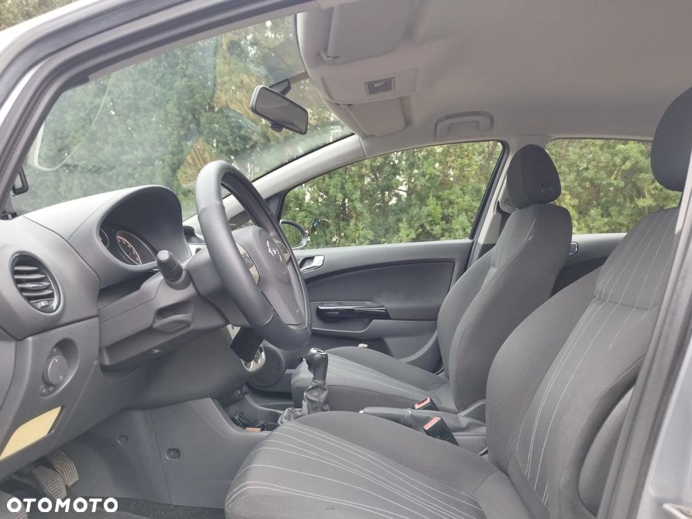 Opel Corsa 1.4 16V - 9