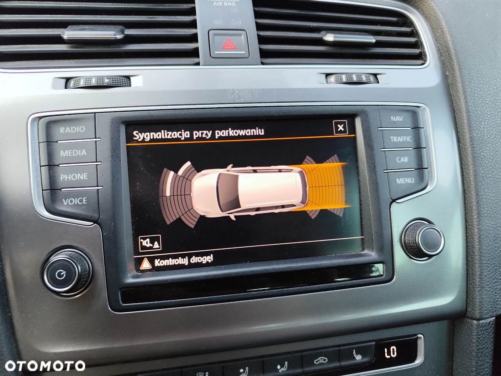 Volkswagen Golf 1.4 TSI BlueMotion Technology Lounge - 14