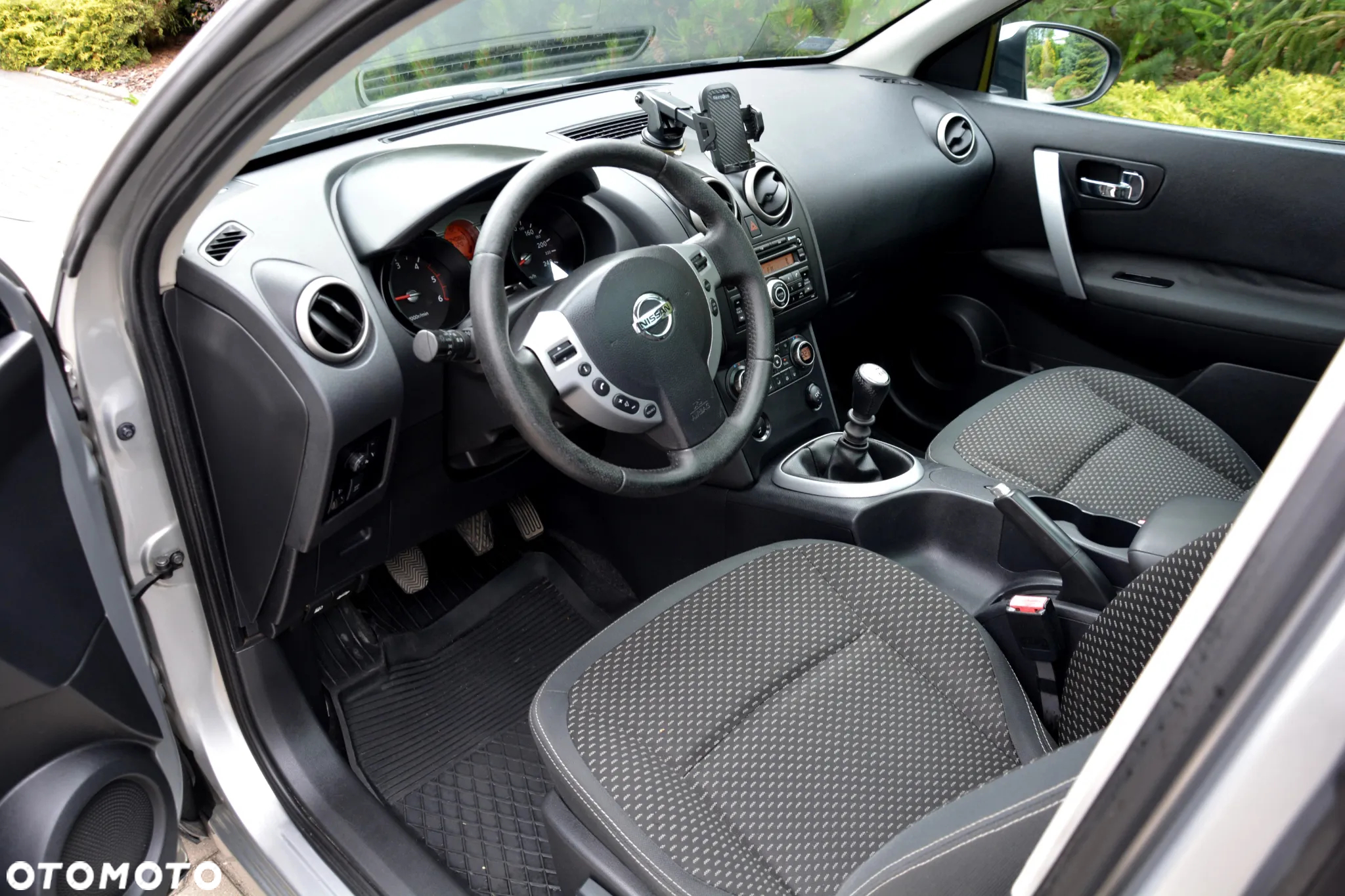 Nissan Qashqai 2.0 dCi Lounge - 5