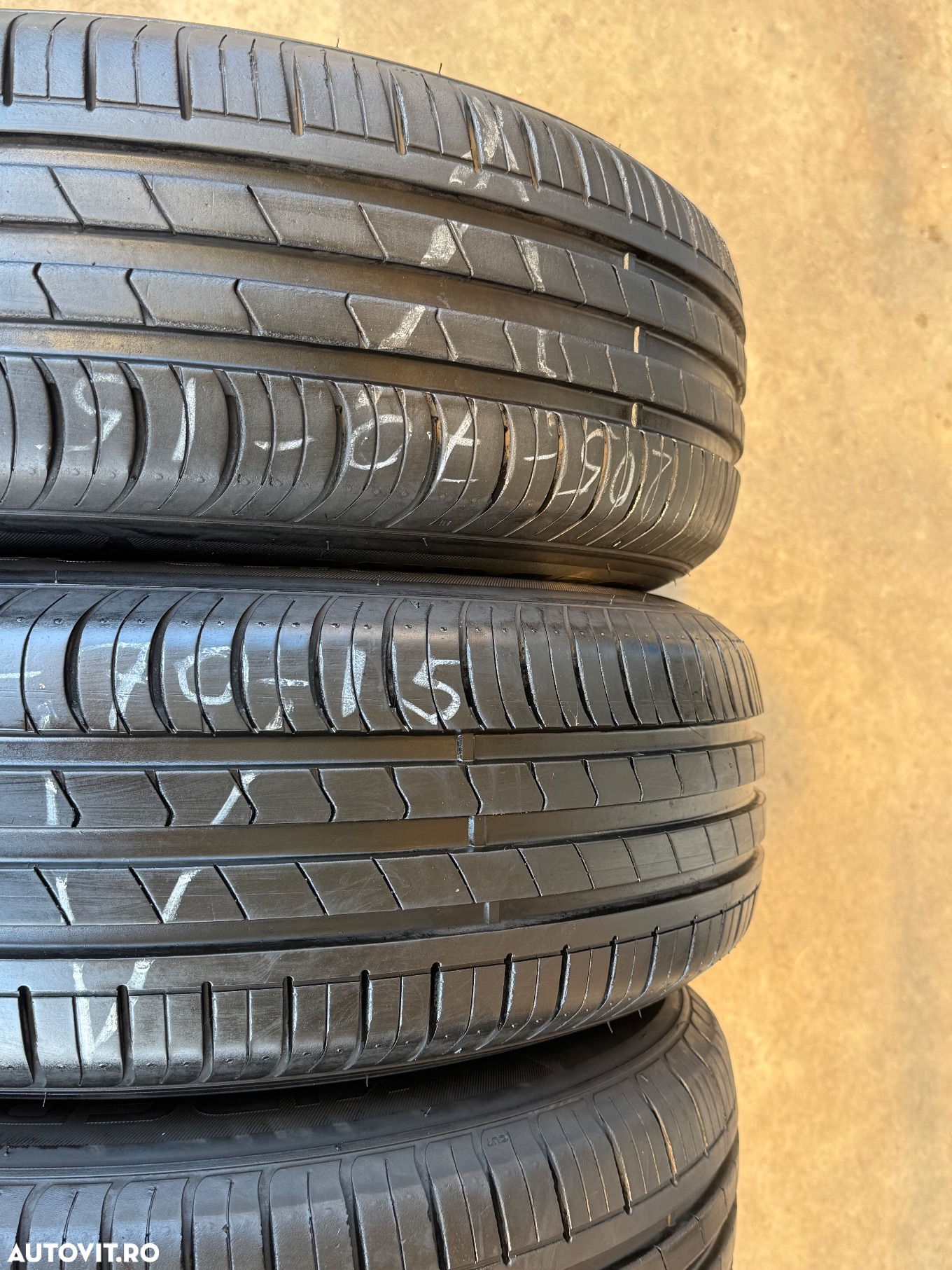 Vând anvelope 205/70/15 hankook de vară ca noi - 2