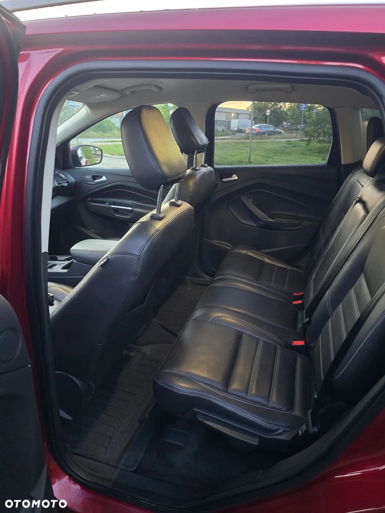 Ford Escape 2.0 EcoBoost AWD Titanium - 9