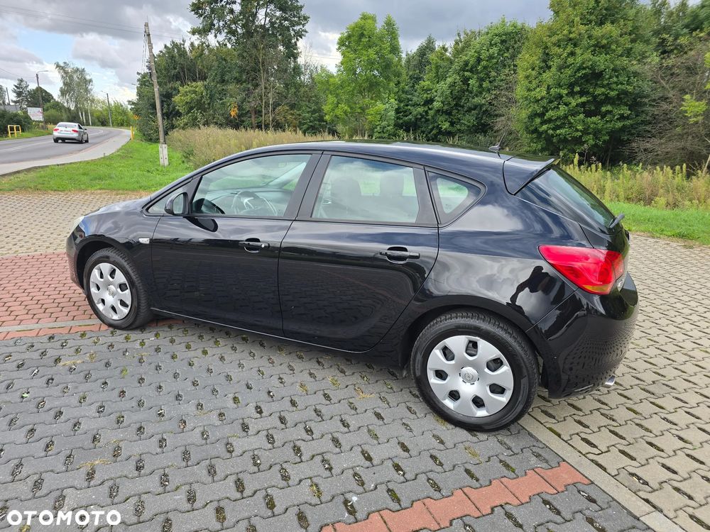 Opel Astra 1.4 Turbo - 10