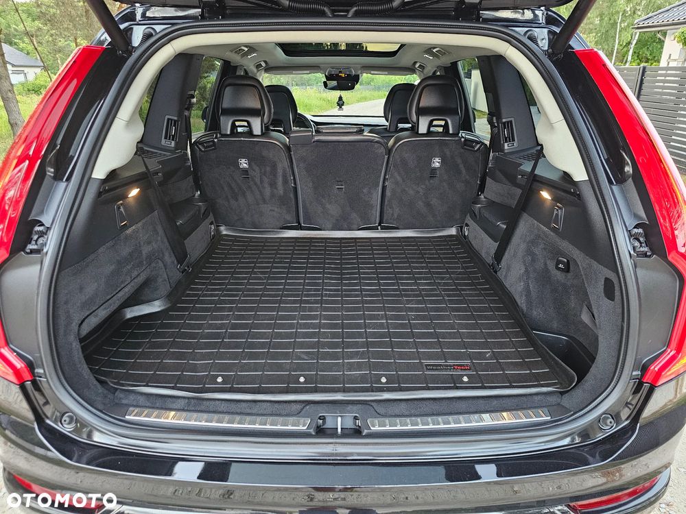Volvo XC 90 T8 AWD Plug-In Hybrid Momentum 7os - 23