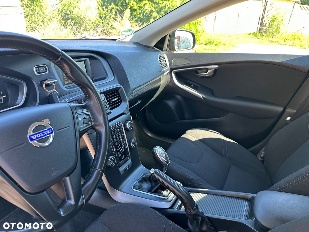 Volvo V40 T2 - 20