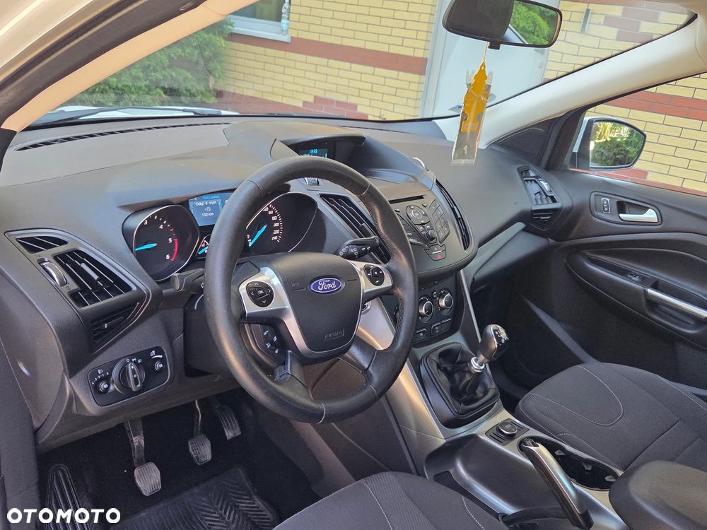 Ford Kuga 2.0 TDCi 4x4 Trend - 6
