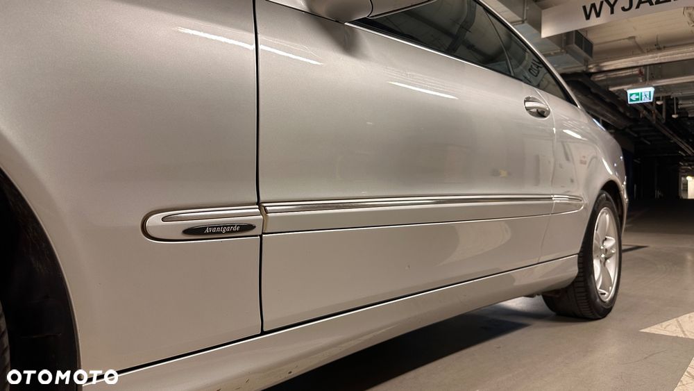 Mercedes-Benz CLK 2004