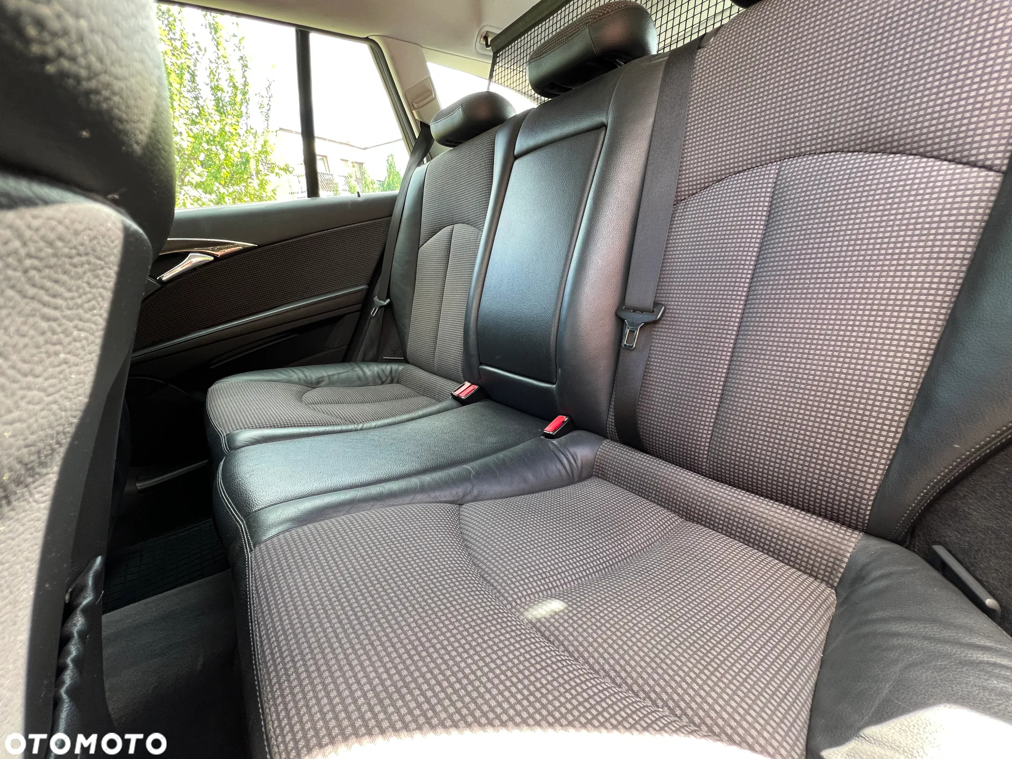 Mercedes-Benz Klasa E 200 T Kompressor Automatik Avantgarde - 13
