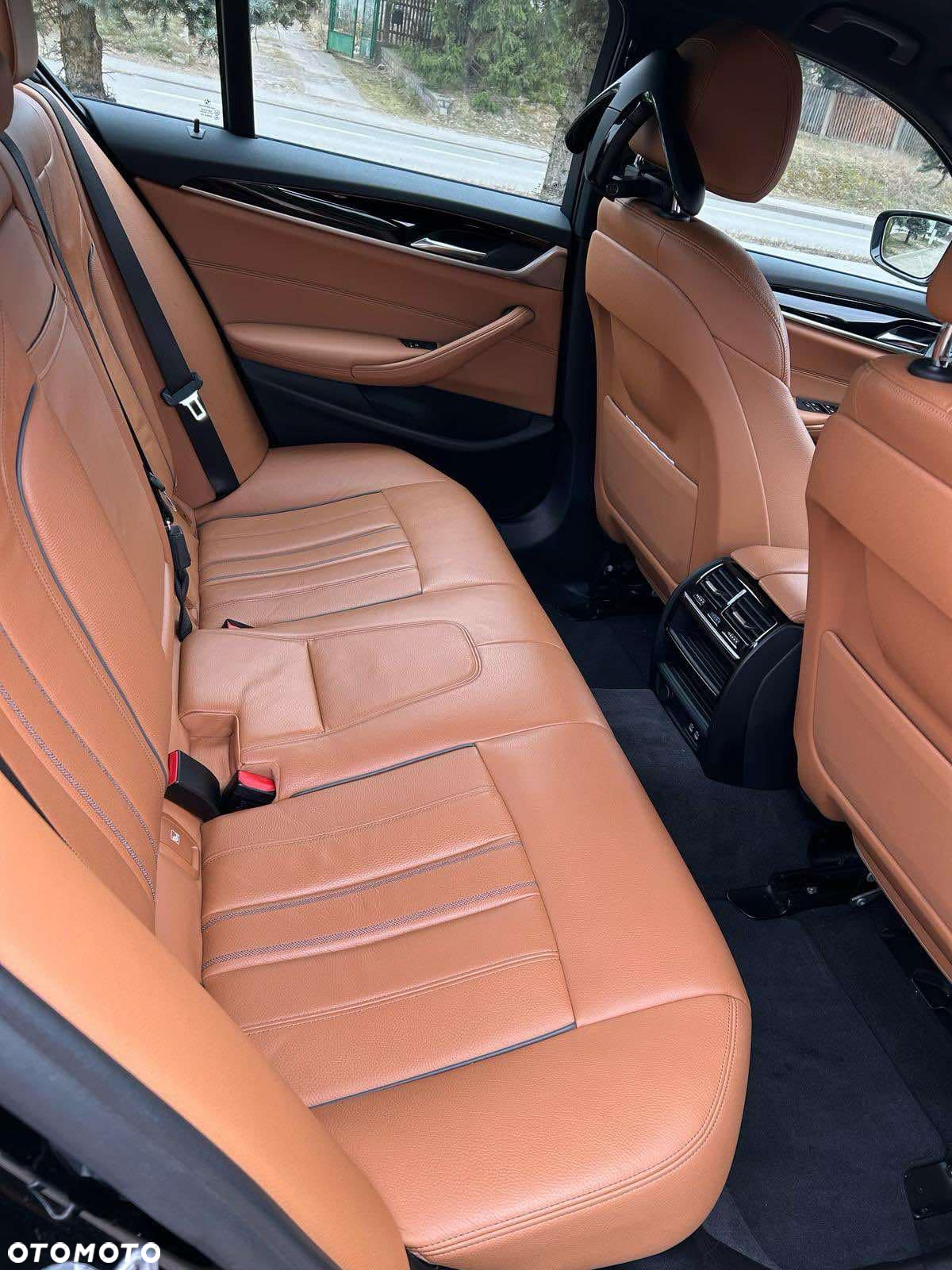 BMW Seria 5 518d Sport Line - 8