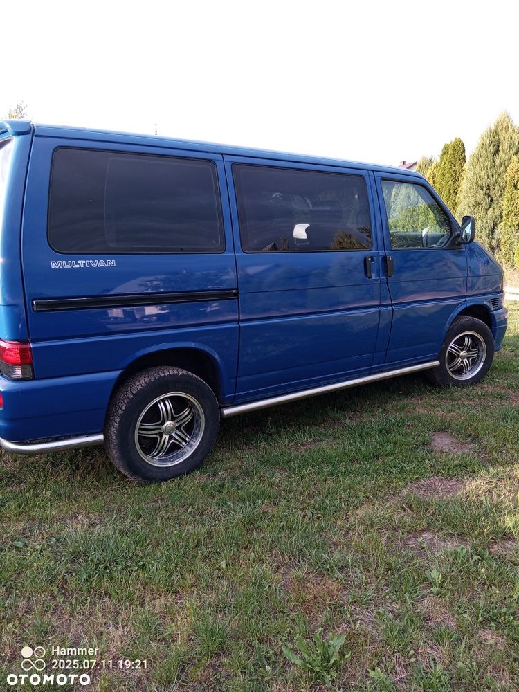 Volkswagen Multivan - 5