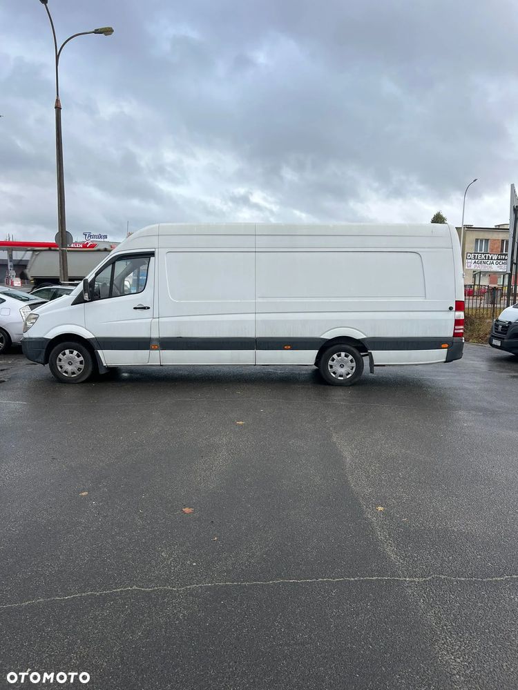 Mercedes-Benz Sprinter - 5