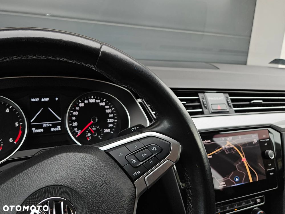Volkswagen Passat 2.0 TDI EVO Business DSG - 25