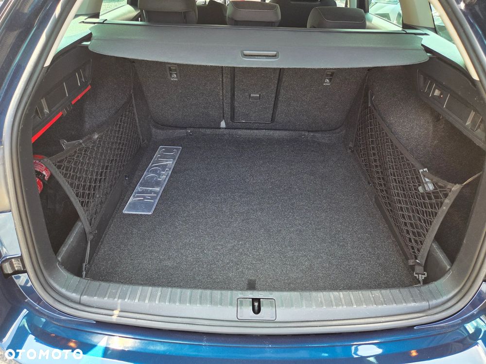 Skoda Octavia 2.0 TDI SCR Ambition DSG - 11