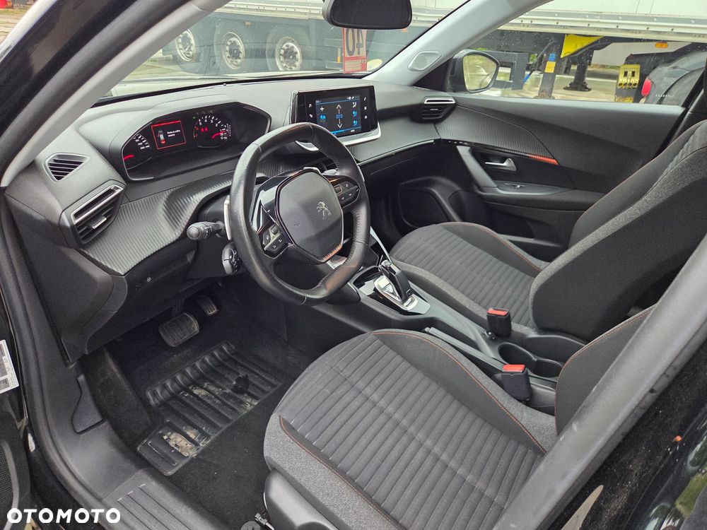 Peugeot 2008 - 15