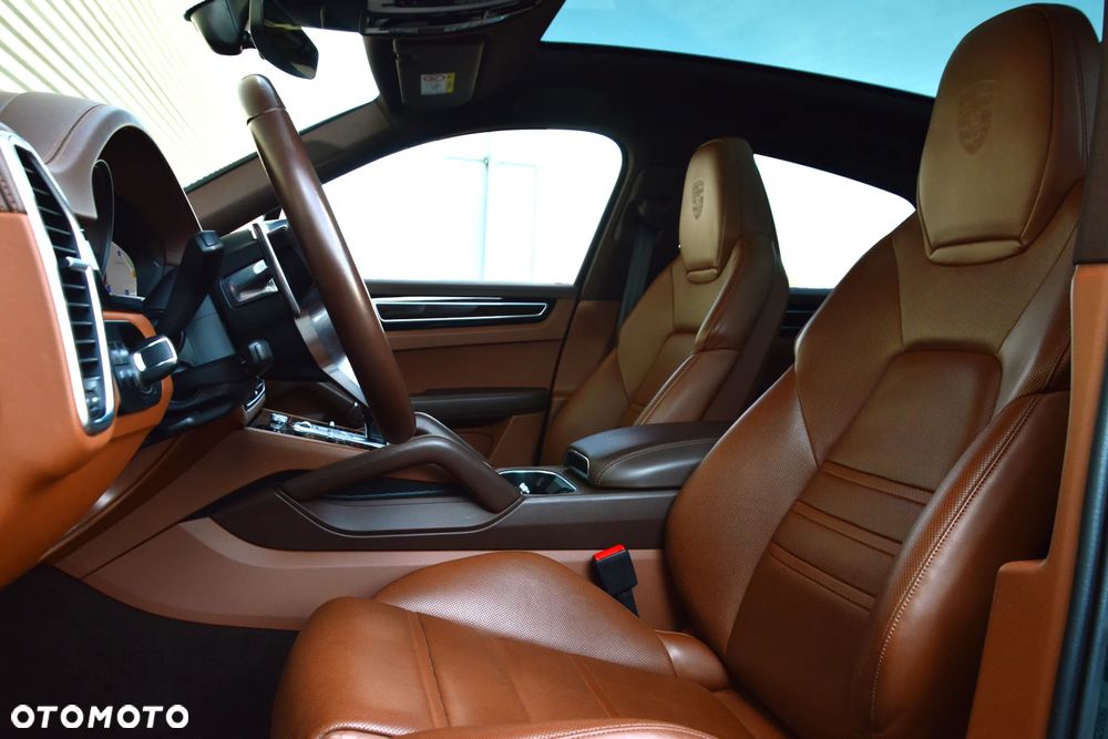 Porsche Cayenne S Platinum Edition - 13
